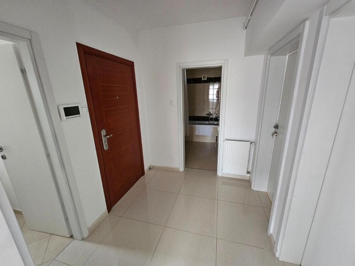 Comfort Rooms Remiza - Free Private Parking - Self Check-In Загреб Экстерьер фото