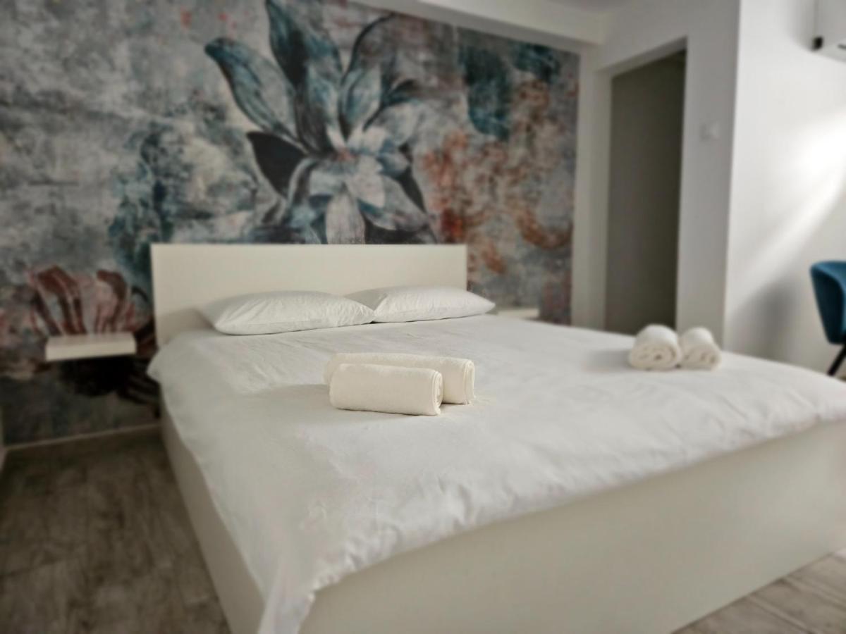 Comfort Rooms Remiza - Free Private Parking - Self Check-In Загреб Экстерьер фото
